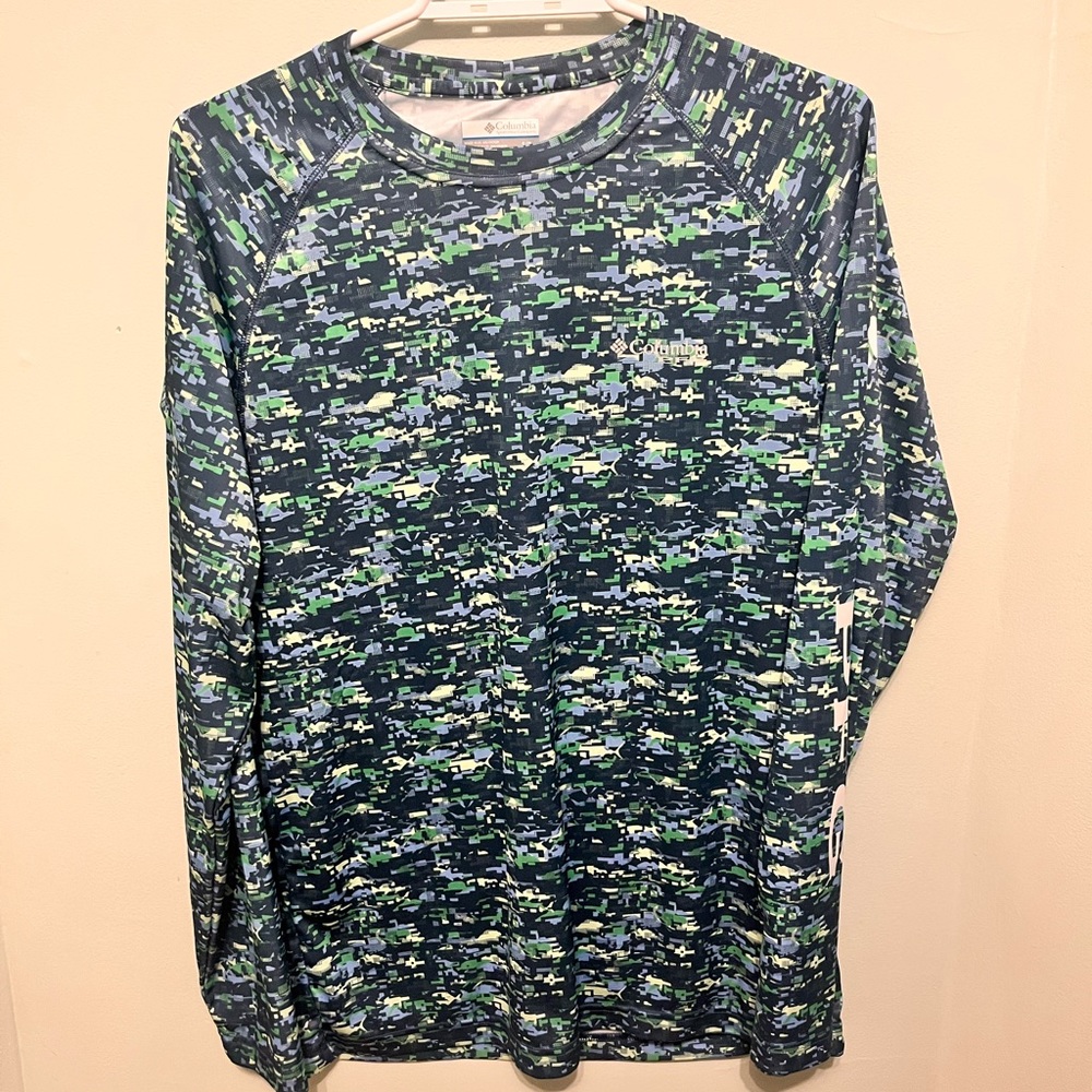 Columbia PFG - Men’s Small -Blue / Green - Camo /Fish-print Long-sleeve Shirt -